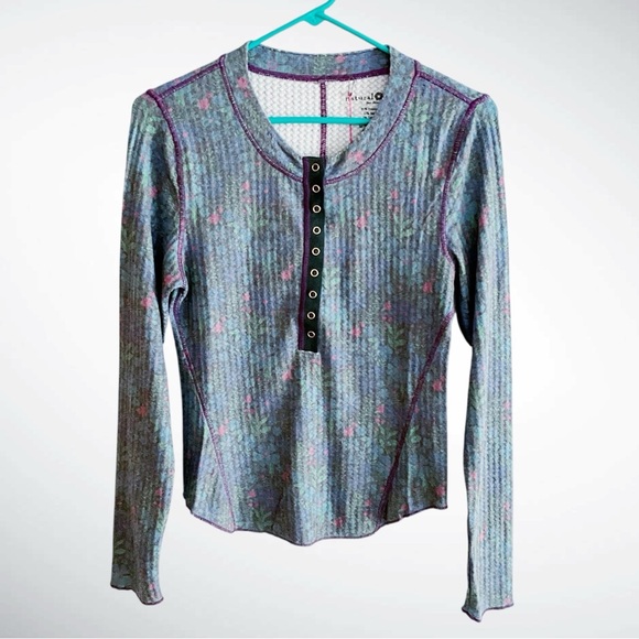 Natural Life Reagan Thermal Floral Henley *RUNS SMALL* Long Sleeves Snap Front - Picture 6 of 14